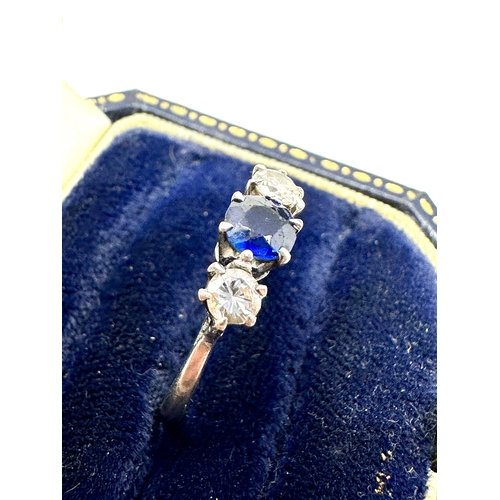 141 - Vintage platinum sapphire & diamond ring weight 2.8g