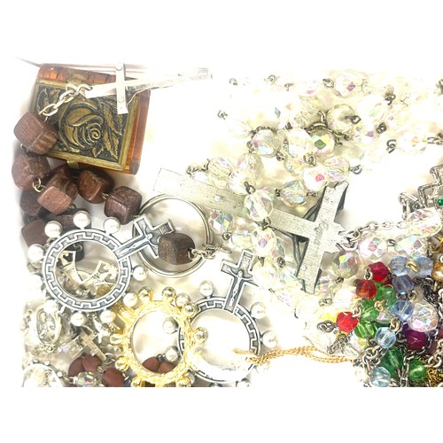 378 - Selection of assorted religious costume jewellery