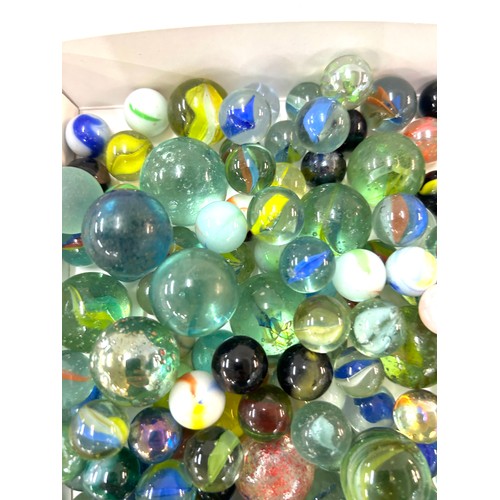 476 - Large selection of vintage and later marbles