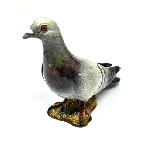 469 - Beswick Grey Pigeon Porcelain Figurine No 1383 Gloss Finish