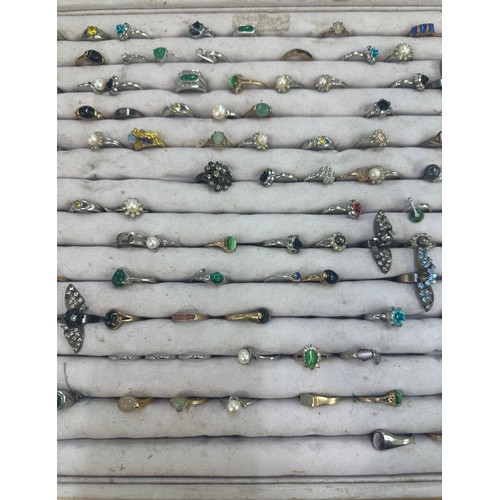 407 - Large selection of vintage and later rings