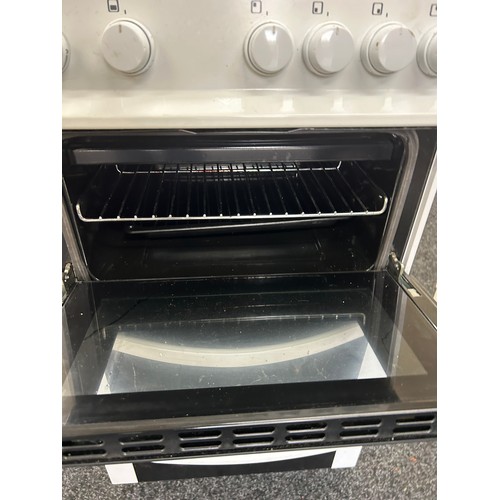 321 - Pro payne gas cooker in working order