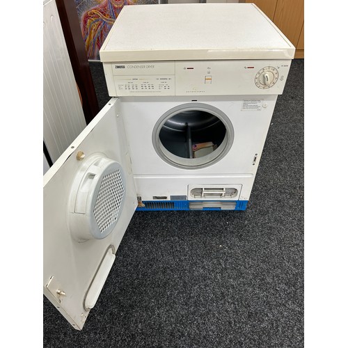 323 - Zanussi condenser dryer dc482w, working order