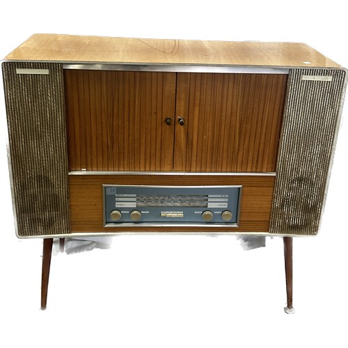 316 - 1960'S Cased radiogram - untested measures approx 35 inches tall by 38 inches wide and 15 deep