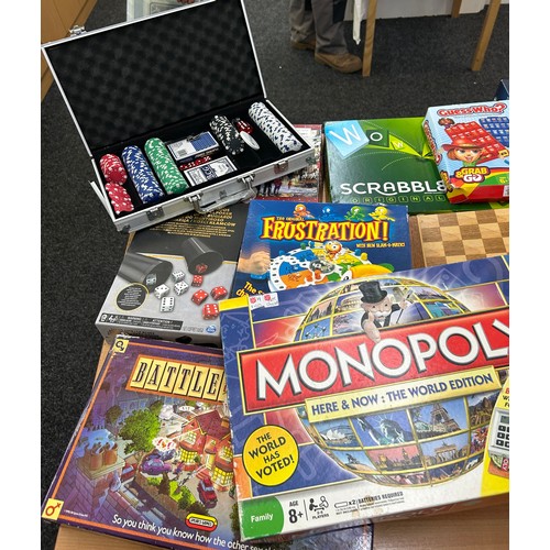 149 - Large selection of vintage and later games includes scrabble, frustration etc