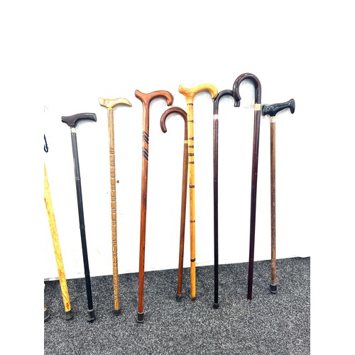 122 - Selection of vintage assorted walking sticks / canes  (10 sticks in total)