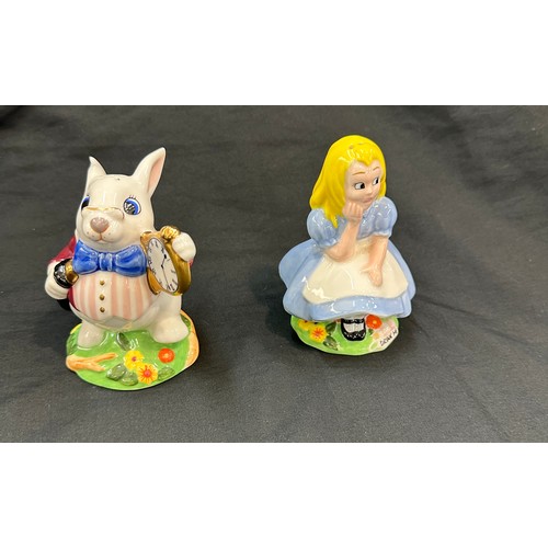 478 - Paul Cardew Salt and Pepper Shaker, Alice in Wonderland