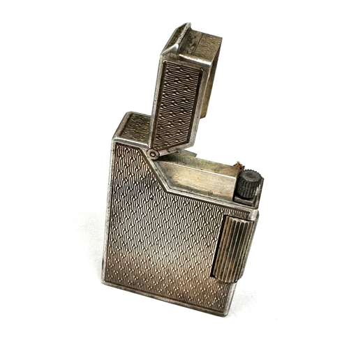 512 - Antique Dunhill Broadboy half cap sterling silver lighter pat No 440072 . measures 1¾