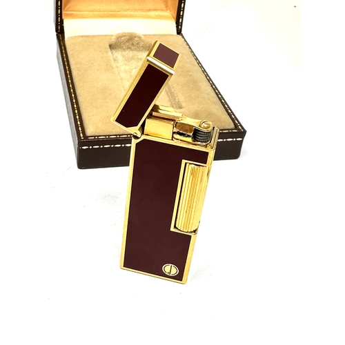 513 - Boxed Dunhill Red Laquer Enamel Rollagas Lighter US.RE 24163