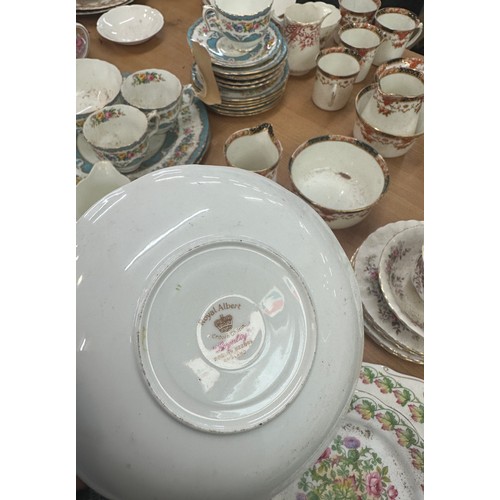 224 - Large selection of part dinner and tea services includes Royal doulton etc