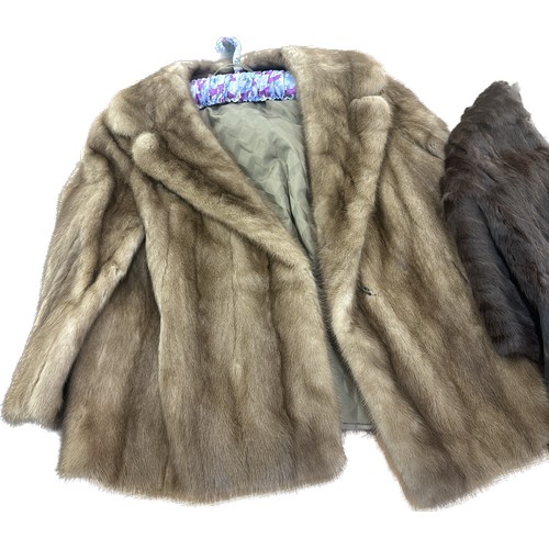 195 - Selection of vintage ladies fur items to include a Marshall & Snelgrove coat, shawl etc