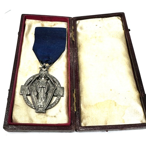 439 - Hallmarked Silver Cased Masonic 1914-1918 Hallstone Jewel