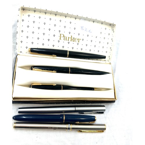 487 - Selection of assorted pens includes parker 14ct gold nib etc