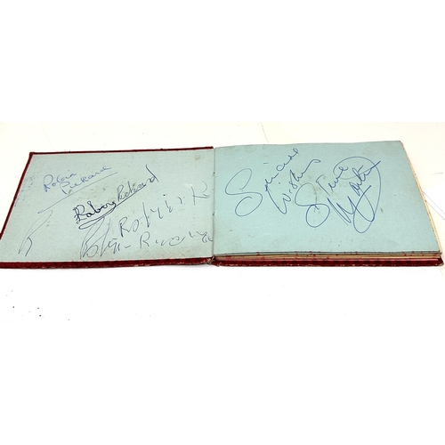 540 - Vintage autograph book includes dusty springfield  al read barrie brothers  the bachelors  freddie a... 