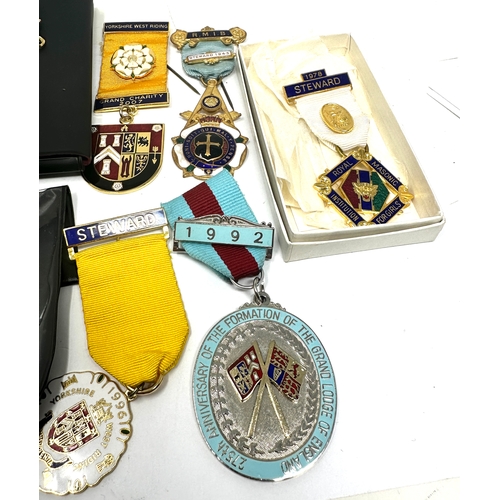 537 - Selection of masonic jewels inc a silver jewel