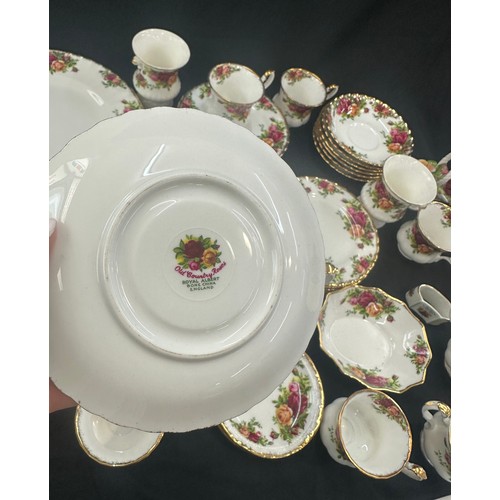 470 - Selection of Royal Albert Old Country rose part dinner and tea service includes cups, plates etc