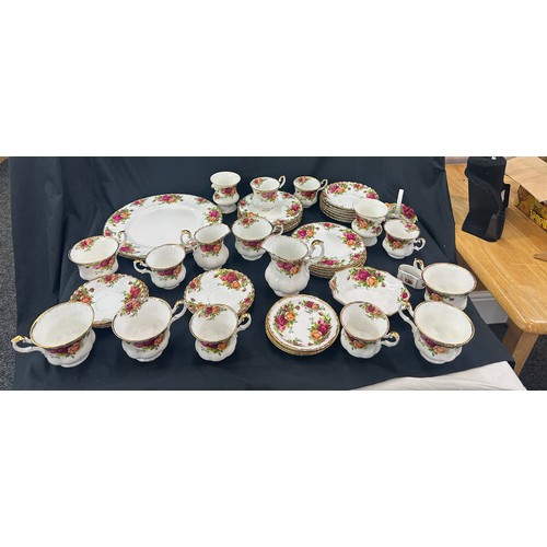 470 - Selection of Royal Albert Old Country rose part dinner and tea service includes cups, plates etc