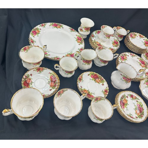 470 - Selection of Royal Albert Old Country rose part dinner and tea service includes cups, plates etc