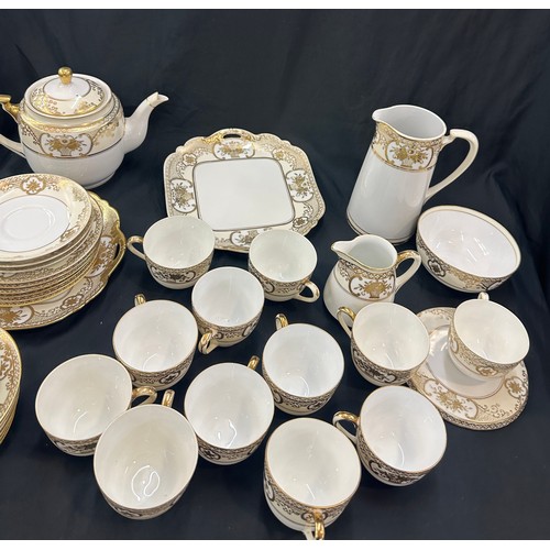 99 - 43 piece Part Noritake tea service no 44318, gold gilt