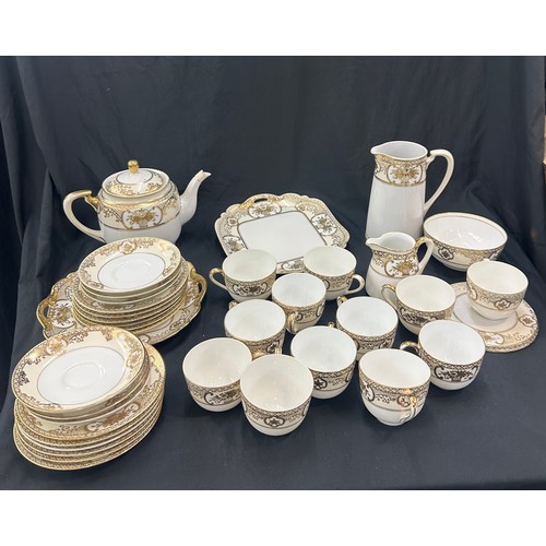 99 - 43 piece Part Noritake tea service no 44318, gold gilt