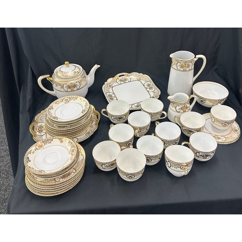 99 - 43 piece Part Noritake tea service no 44318, gold gilt