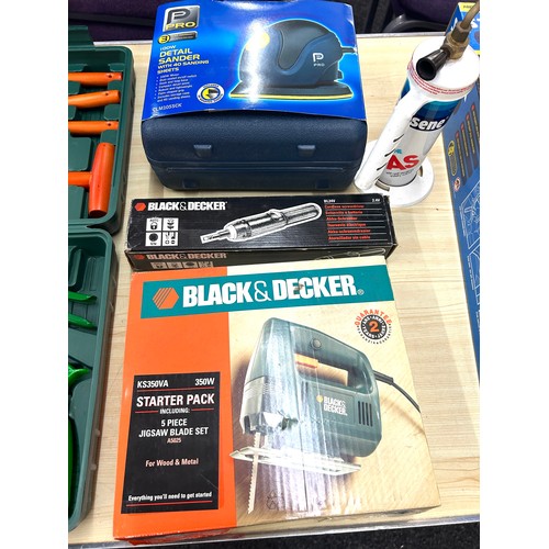 135 - Selection of DIY/ tool items to include Black and Decker jigsaw screw driver etc