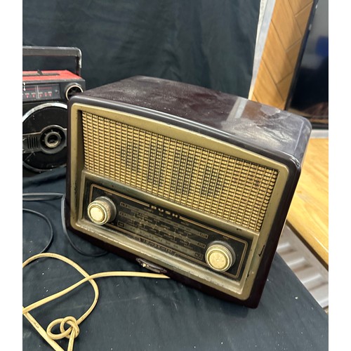 61 - Two vintage radios one bakelite - untested