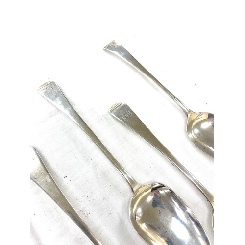 324 - Selection of 7 Georgian silver spoons, total weight 435