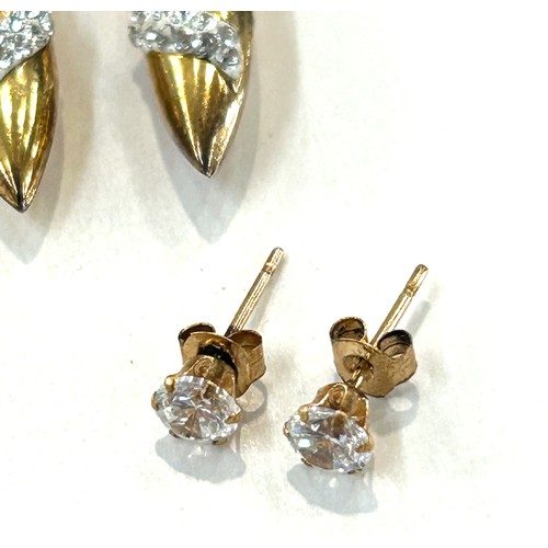 360 - Selection of ladies earrings to include 9ct gold and silver drop earrings, 9ct gold stone set earrin... 