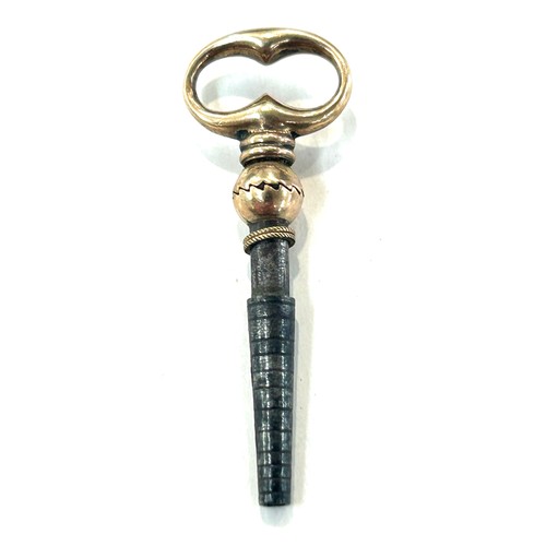 358 - Antique 9ct gold clock key