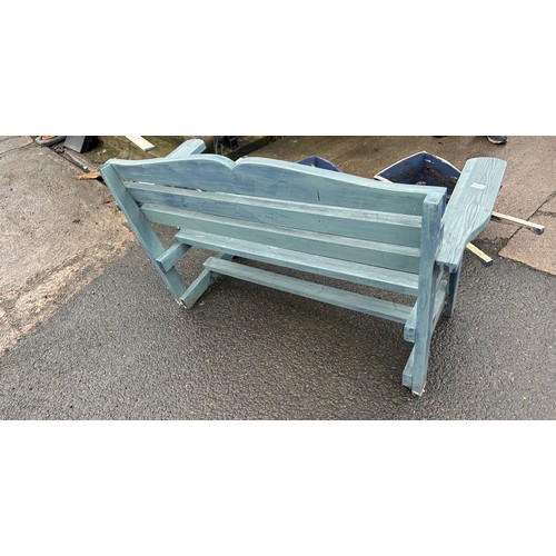 100B - Garden bench and two wheel barrow planters - bench in need of repair