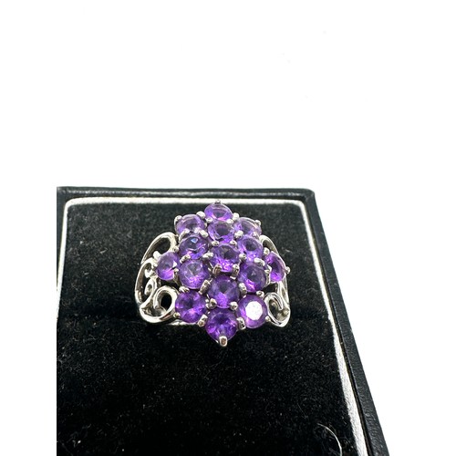 76 - 9ct gold amethyst ring (4.7g)