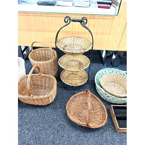 303 - Large selection of wicker baskets