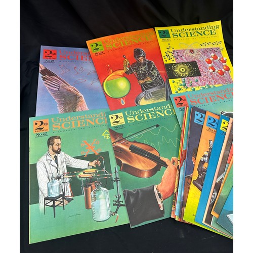 128 - Selection of vintage science magazines