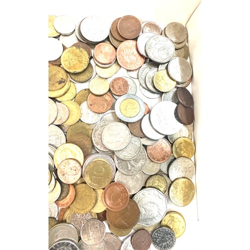 507 - Large selection of assorted coins and bank notes