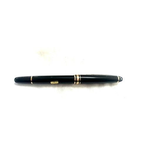 498 - Mont Blanc 14k nib fountain pen, 4810, engraving to lid