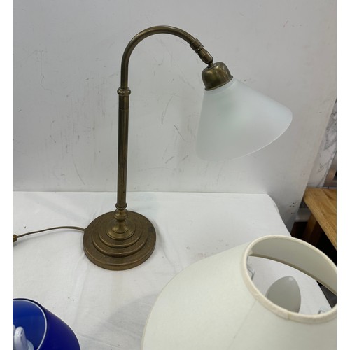 213 - Selection of 3 assorted lamps, untested