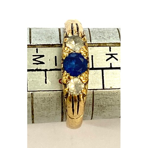 567 - 9ct antique sapphire ring