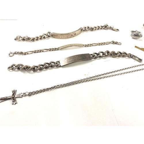 538 - Selection of hallmarked silver bracelets and necklaces, total silver is approximately 99g, also incl... 