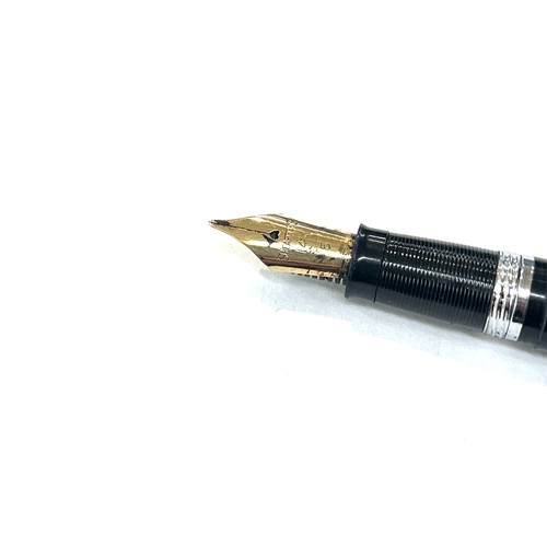 495 - Vintage Sheaffer snorkel black fountain pen with 14ct gold nib