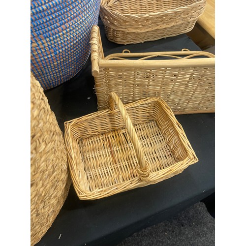 118 - Selection of assorted baskets , lidded basket etc