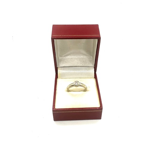 423 - Ladies 9ct white gold diamond solitaire ring, weight 2.6g, UK size L