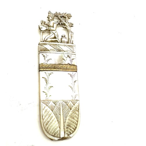 454 - Antique mother of pearl needle case, late 18th early 19th century, depicting a Napoleonic French sol... 