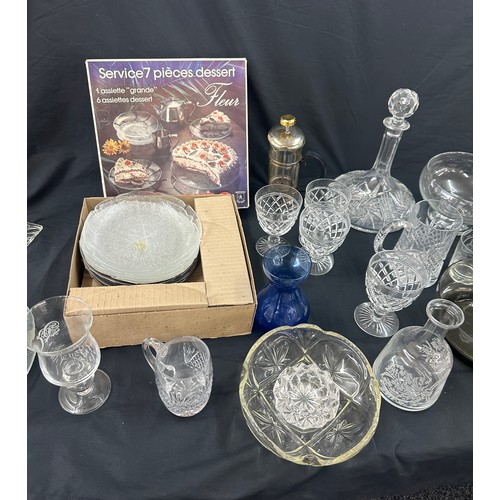 142 - Large selection of assorted glassware includes decanter etc