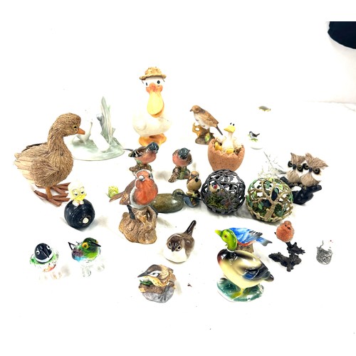 58 - Selection of animal bird figures to include porcelain, glass, Bewick, Secret world etc