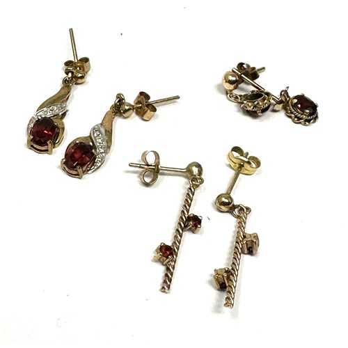 156 - 3x 9ct gold garnet drop earrings (3.5g)