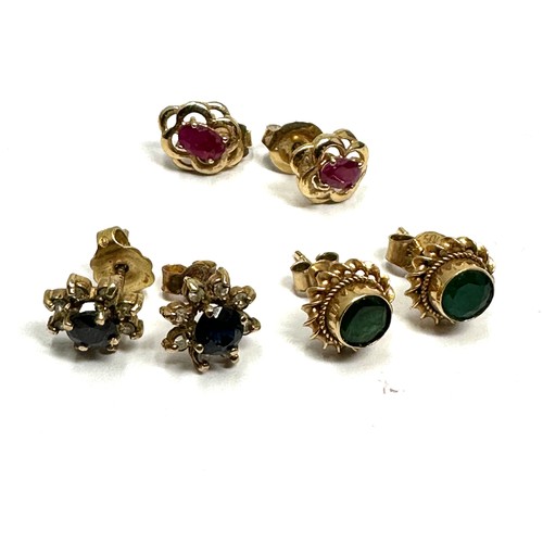 154 - 3x 9ct gold sapphire, ruby, diamond and green gemstone stud earrings (3.7g)