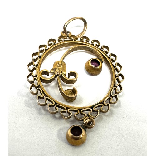 181 - 9ct gold antique garnet & seed pearl openwork pendant (1.5g)