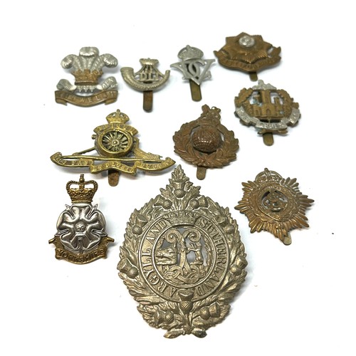 383 - 10 x Military Cap Badges Inc A & S.H - East Yorkshire - Essex Etc