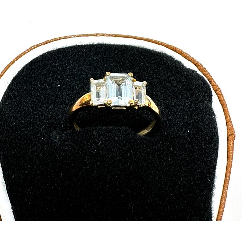 164 - 9ct gold aquamarine ring (1.8g)